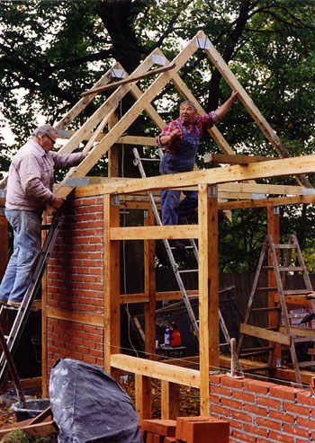 The small annex being build 1998 by Leif and Henning Nielsen (brother-in-law to Jytte Overgaard).