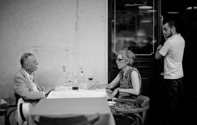 Lunch in Rome. Leica M 246 withLeica 50mm Noctilux-M ASPH f/0.95. © 2016 Thorsten Overgaard.