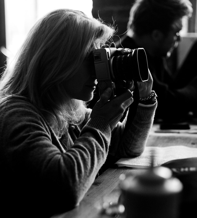 Anja with the Leica Digilux 2 in Berlin. © Thorsten Overgaard. 