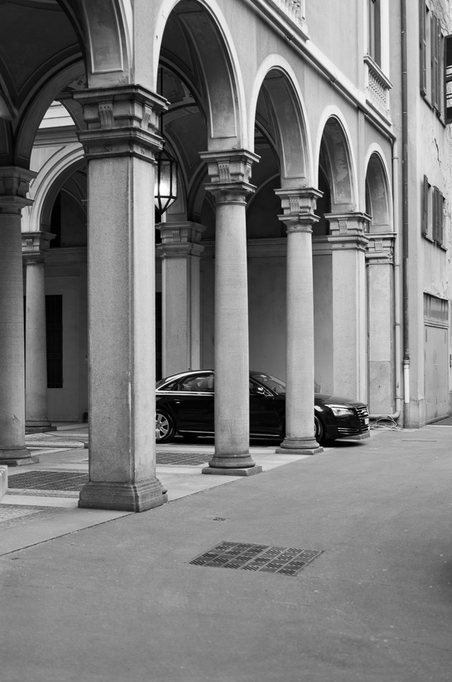 Private parking in Via Borgonuovo in Milano. Leica TL2 with Leica 35mm Summilux-TL ASPH f/1.4. © 2017 Thorsten Overgaard.