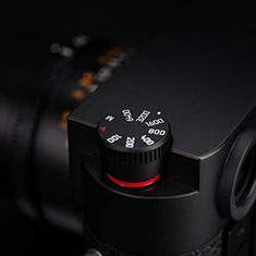 The Leica M10 ISO dial