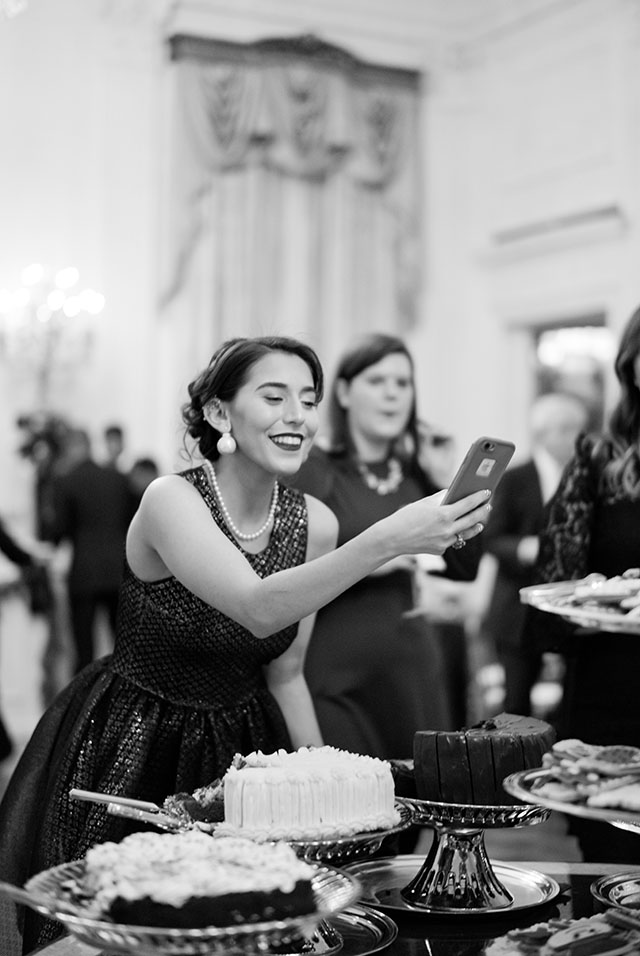 At the White House Christmas Party I decided for a discrete camera as "no professional cameras" were allowed. Leica M10 with Leica 50mm Summilux-M ASPH f/1.4. © Thorsten Overgaard. 