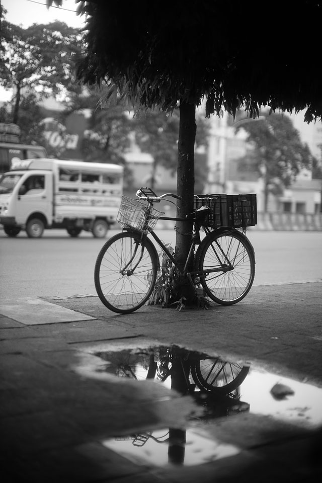 Dhaka, Bangladesh. © 2014 Thorsten Overgaard. Leica M 240 with Leica 50mm Noctilux-M ASPH f/0.95. 