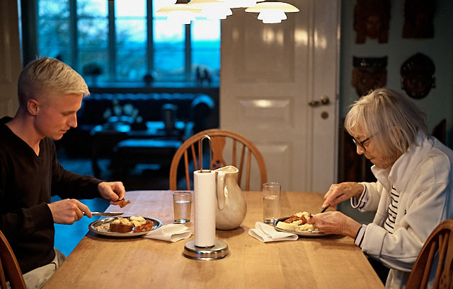 Family time. My brothers son lives in the house of my mother, so he gets to hang out with his grand mother every day. Often he cooks with her. Leica M10-P with Leica 50mm APO-Summicron-M ASPH f/2.0. © Thorsten Overgaard.