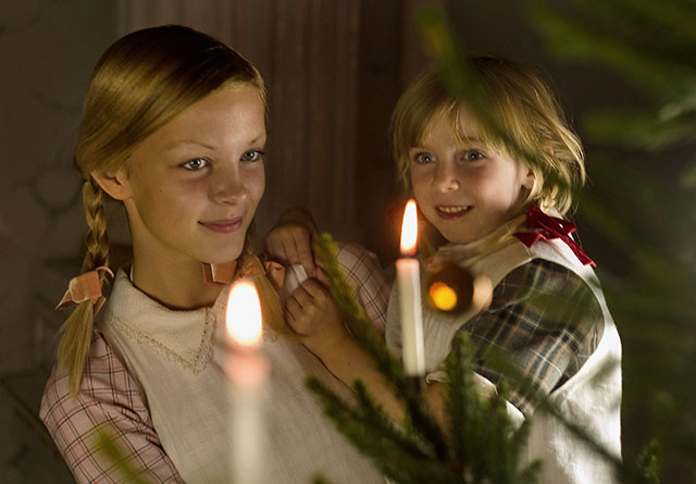 On Christmas eve, the 24th of December, most Europeans light up real candlelights on the tree and form a circle around the tree; then they walk hand-in-hand around the tree and sing Christmas songs.