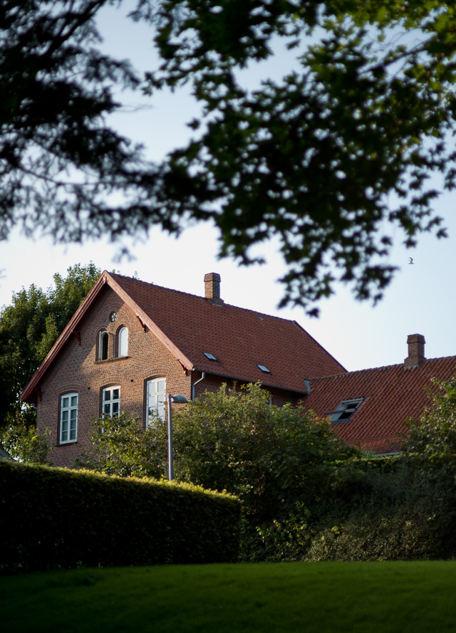 Villa Nøjsomheden. Leica M10 with Leica 75mm Summilux-M f/1.4. © Thorsten Overgaard. 