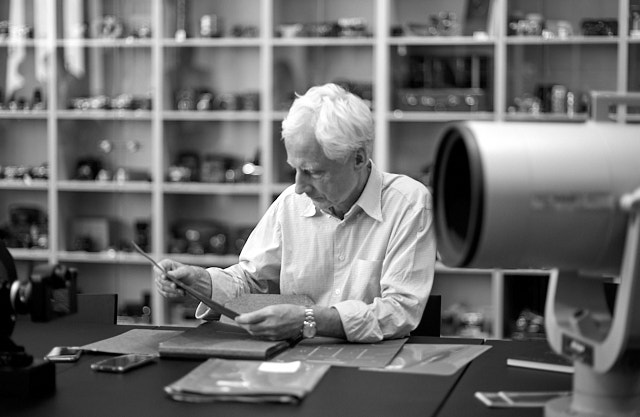 A collector who knows what he is doing. Inspecting the blueporints of the Leica, which are for sale. "I like papers" as hen mentions. The blueprints, in the end, was sold close to estimated price, as if nobody noticed that these contains the sketches behind the 14,400,000 Euro camera. © Thorsten Overgaard.