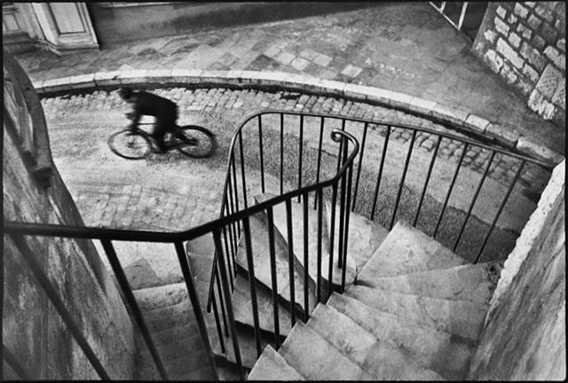 Henri Cartier-Bresson: Hyères, France. 1932