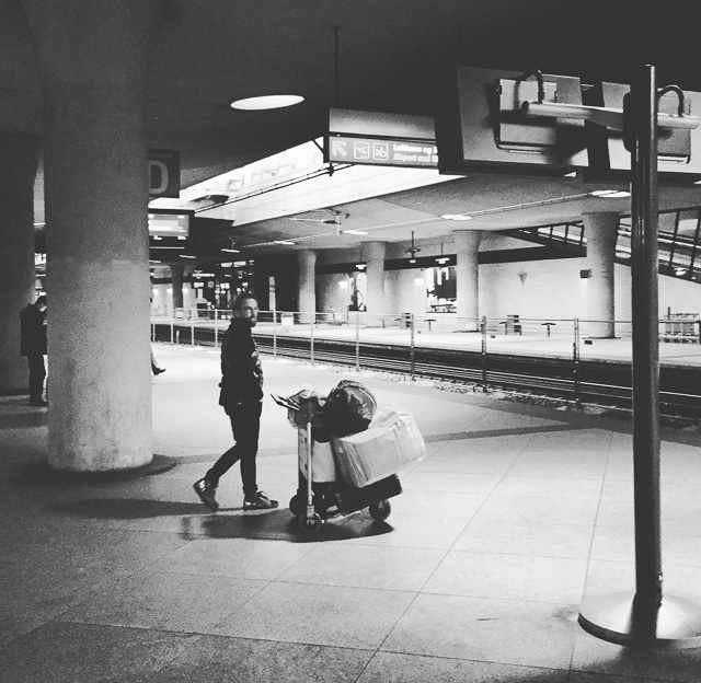 Thorsten Overgaard Arriving in Copenhagen Airport and waiting for the train below.