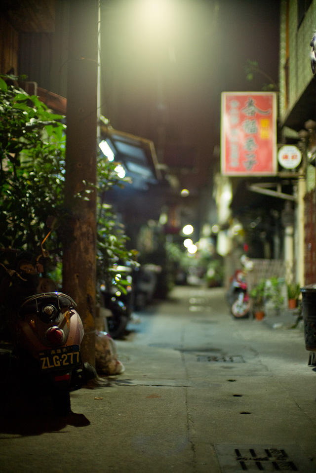 Midnight in Taiwan. Leica M 240 with Leica 50mm Noctilux-M ASPH f/0.95