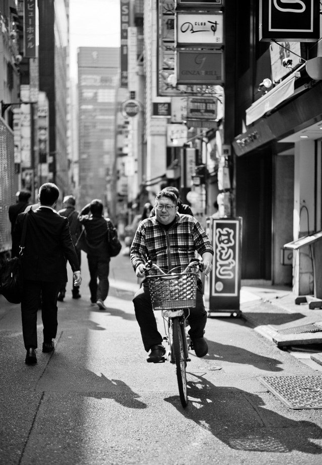 Ginza, Tokyo. Leica M-D 262 with Leica 50mm Summilux-M ASPH f/1.4 Black Chrome. © 2016 Thorsten Overgaard. 