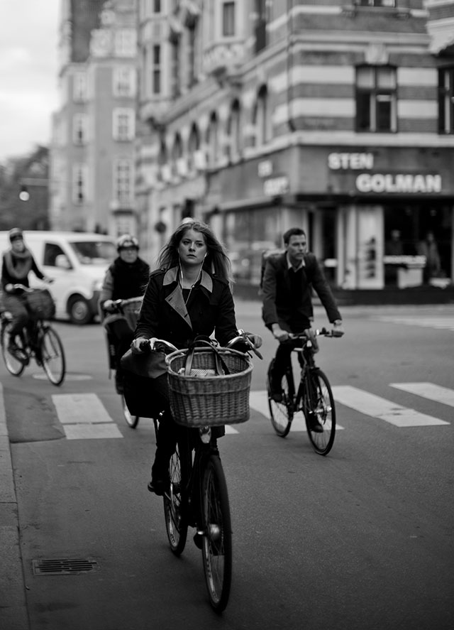 Early Monday morning in Copenhagen, Denmark. 200 ISO. Leica 50mm Noctilux-M ASPH f/0.95. © Thorsten Overgaard.