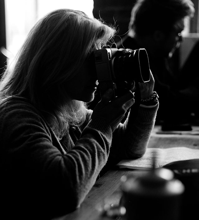Anja with her Leica Digilux 2. © Thorsten Overgaard. 