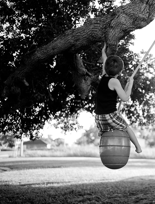 This swinging boy I took before I was doing a portrait of a spokeswoman in USA with her family. It happens to be her son, and I ended up sending the photo to the magazine along with the whole series of portraits and reportage photos. Because it might work well in the feature, and in this case I think they will be using it. Leica M9 with Leica 35mm Summilux-M ASPH f/1.4 FLE.