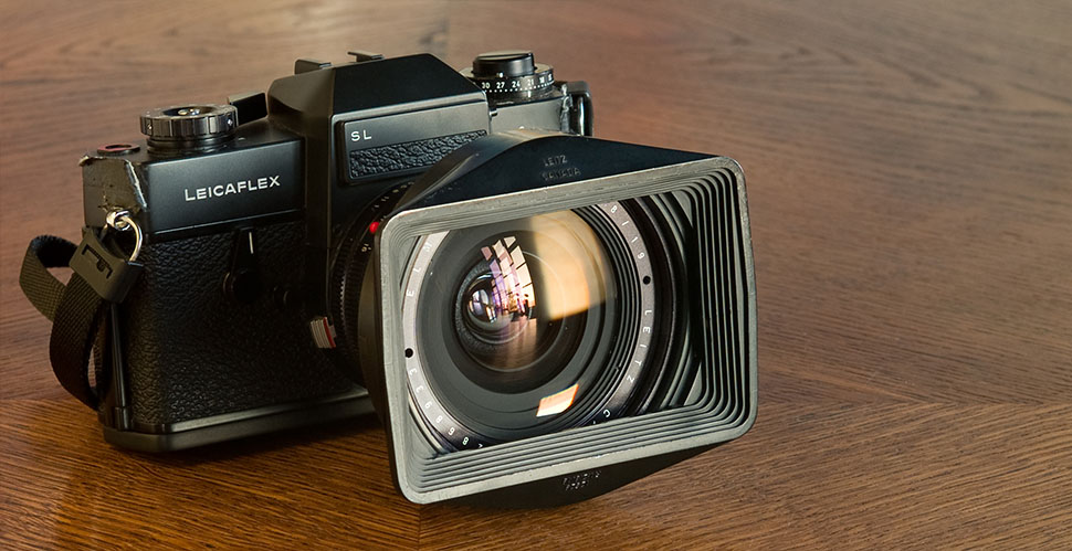 The Leicaflex (1964) film camera system that Leica designed as a defence against the mainly Japanese new SLR cameras. Here seen with a 19mm Elmarit-R f/2.8 lens. © Thorsten Overgaard.