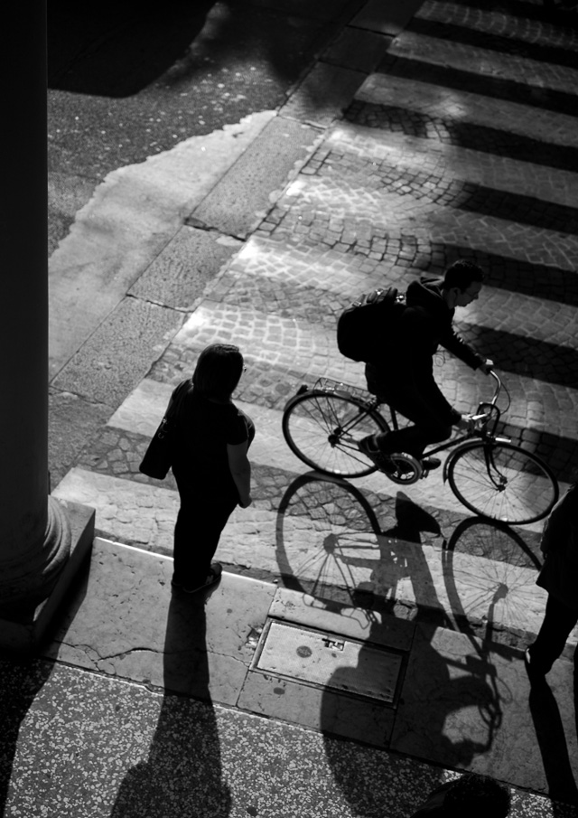 Morning commuting in Bologna, Italia, May 2016. Leica M9 with Leica 50mm APO-Summicron-M ASPH f/2.0. © 2016 Thorsten Overgaard.