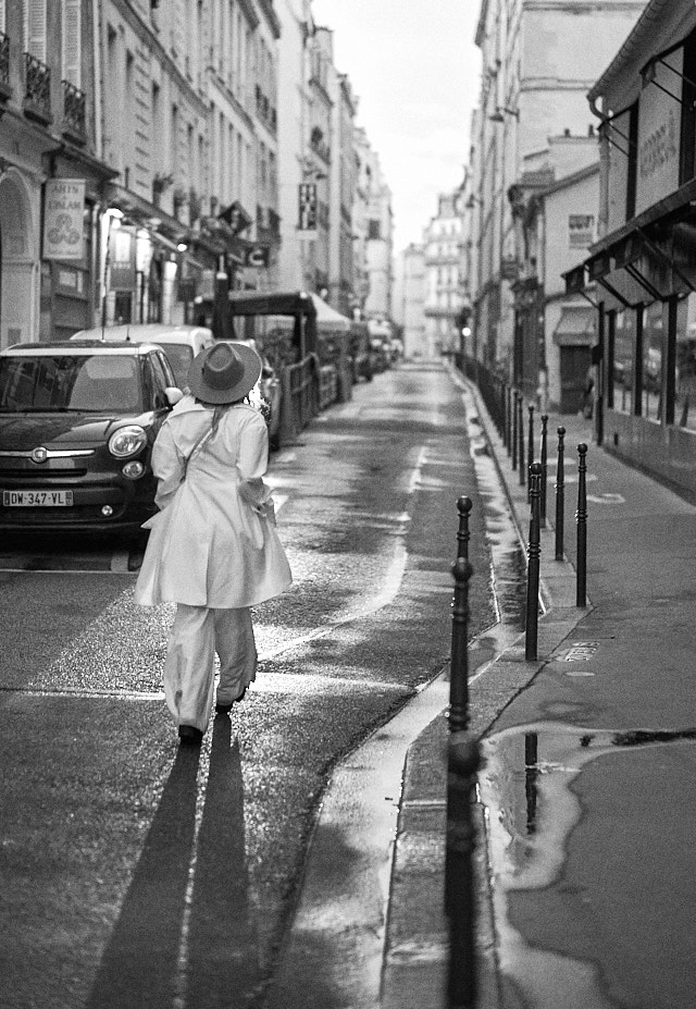 Layla Bego in Paris. Leica M10-P with Leica 50mm Summilux-M ASPH f/1.4 BC. © Thorsten Overgaard.
