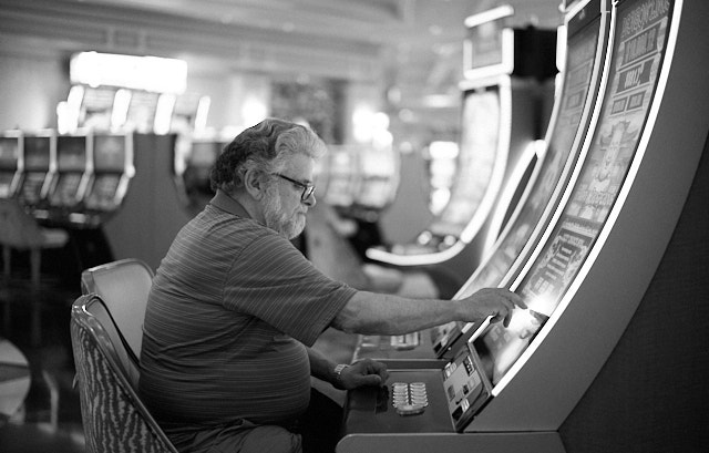 Las Vegas. Leica M10-R Black Paint with Leica 50mm Summilux-M ASPH f/1.4 BC. © Thorsten Overgaard. 