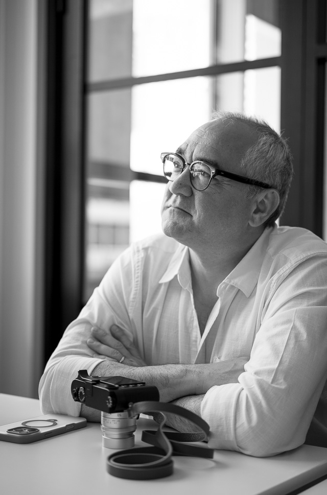 Visiting Magnum Photos. Steve paying attention. Leica M10-R with Leica 50mm APO-Summicron-M f/2.0 LHSA. © Thorsten Overgaard.