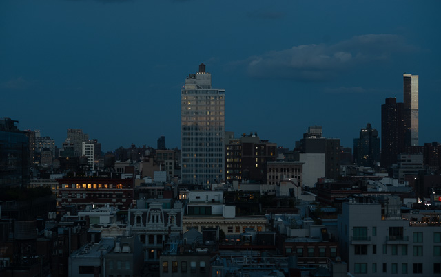 Good night New York. Leica M10-R with Leica 50mm APO-Summicron-M f/2.0 LHSA. © Thorsten Overgaard.