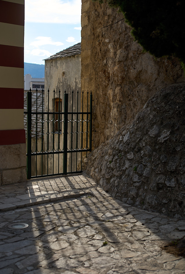 Unsurprisingly you don't need any famous or must-see location to make photos. Often light is the ingredient, as this corner of a courtyard of the ancient Karadoz-Begova home, now the building of the tourist agency Mostar. Leica M10-R with Leica 50mm Summilux-M ASPH f/1.4 BC. © Thorsten Overgaard.