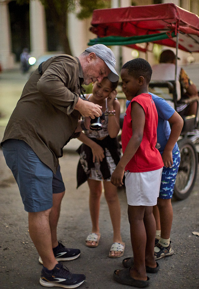 Pep Amores with the Leica Q3 in Havana. © Thorsten Overgaard.