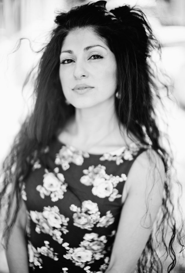 Recording artist Re-Arna Constantine. Leica M 240 with Leica 50mm Noctilux-M ASPH f/0.95. © 2Thorsten Overgaard. 