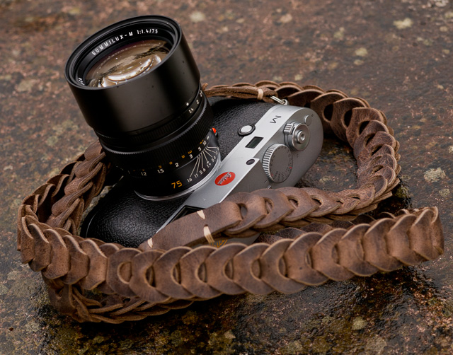 Leica 75mm Summilux-M f/1.4 III on Leica M240. Camera strap from Rock'n'Roll Straps. © Thorsten Overgaard.
