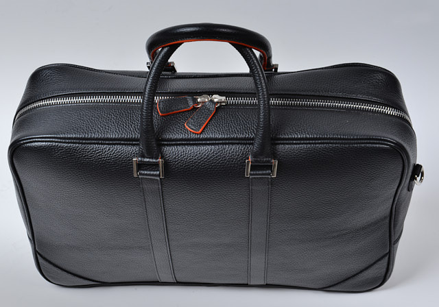 Simply organized equipment in one stylish bag, ready to grab and go places. 