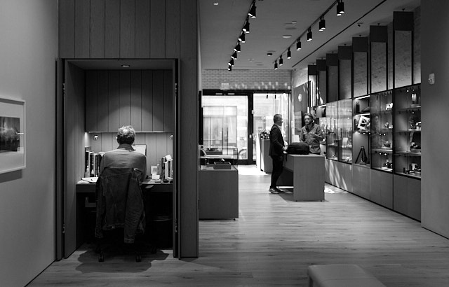 Leica Store NY. Leica Q3 43. © Thorsten Overgaard.