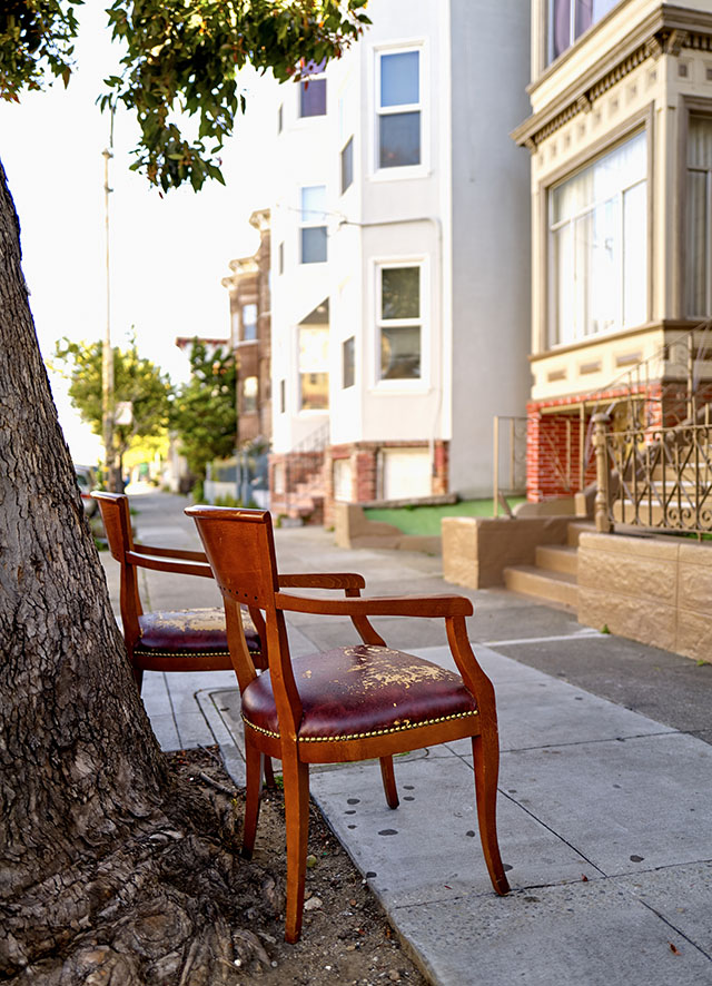 In San Francisco you leave furniture on the street so that, if anyone need some, they can take it. Leica Q2. © Thorsten Overgaard. 