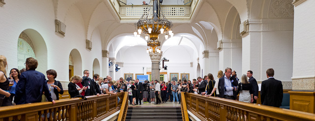 The press waiting at the parliament in Copenhagen. Leica Q (1600 ISO, f/1.7, 1/2000 second). © 2015 Thorsten Overgaard.