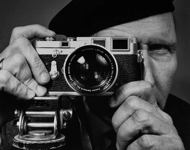 Franz Hubmann (1914-2007) self portrait with a Leica in 1960. Austrian reportage photojournalist. 