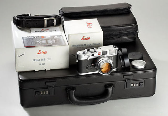 Leica M6 Classic "Traveller Set"