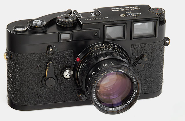 Then again, in this acution from 20xx, a Leica M3 with a similarly rare Rigid black paint lens sold for only $54,000.00 for the entire set. 
