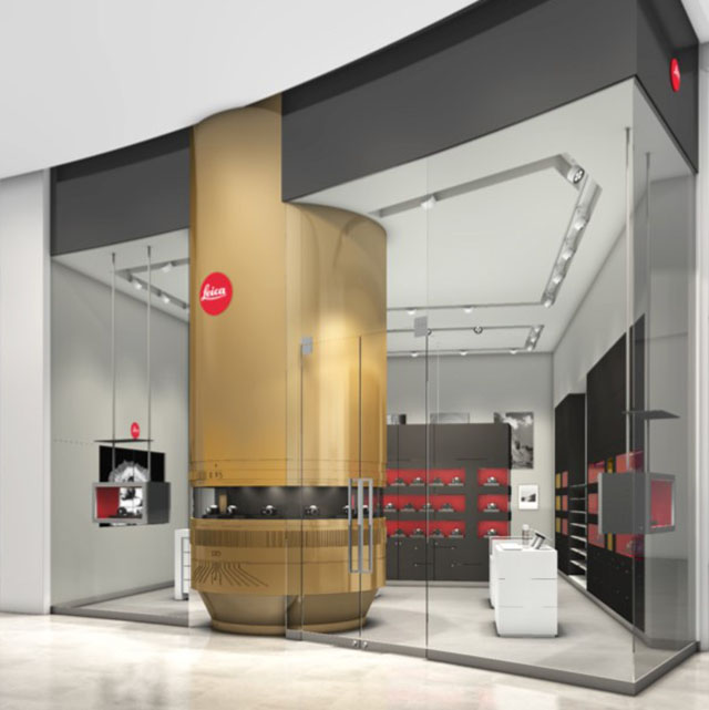 The new Leica Store Dubai is opening in March 2018 and will also be strong represented online. Note the wooden tover in the center of the store, it's a large 0.95 Noctilux. 