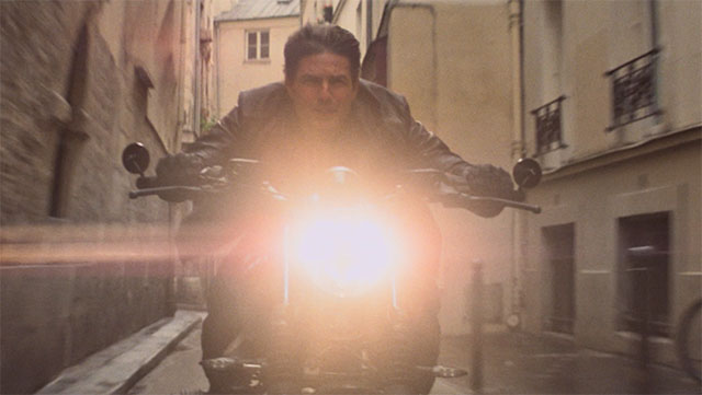 Lens flare in Mission Impossible Fallout (2019)