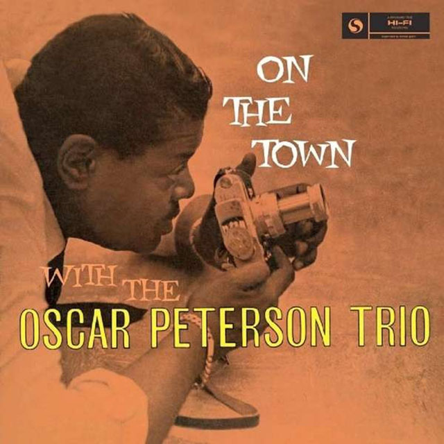 Oscar Peterson was not only a Leica fan, he was a great fan of all things photography with his own darkroom, a large camera collection. When I photographed his drummer, Alvin Queen at Montmartre in Copenhagen in 2013, he told me that Oscar Peterson also inspired many others to take up photography: "I'm also in photography which I started while performing with Oscar Peterson in 2004, but I'm a Nikon D3 man, not a Leica user. Before Oscar died in 2007 he had a collection of more then 600 cameras which I use to enjoy at his house in Canada. 